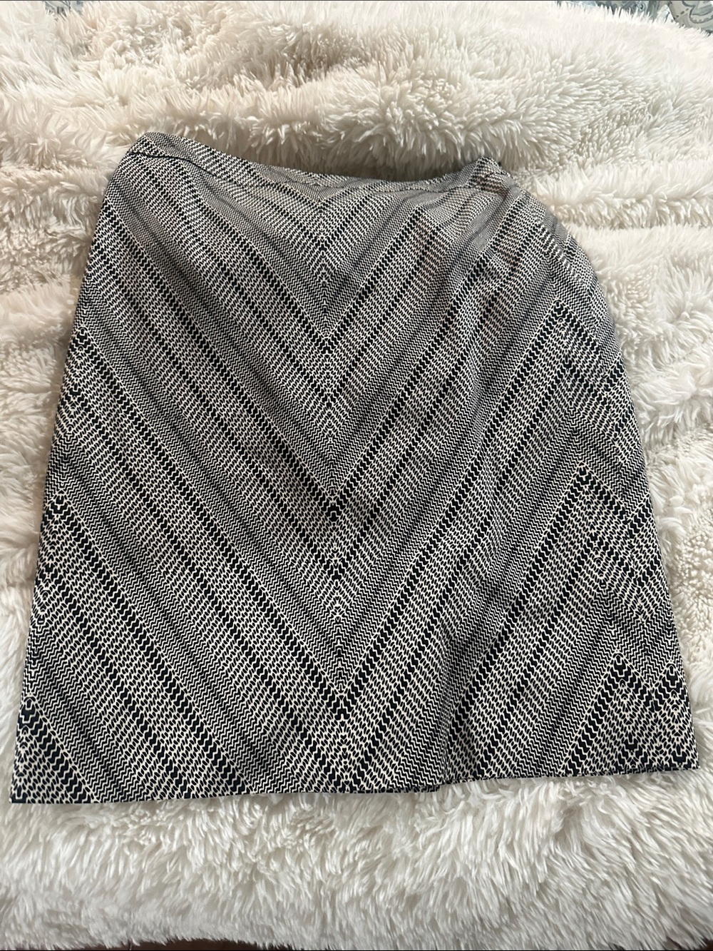 The Limited Black and White Chevron Pencil Skirt